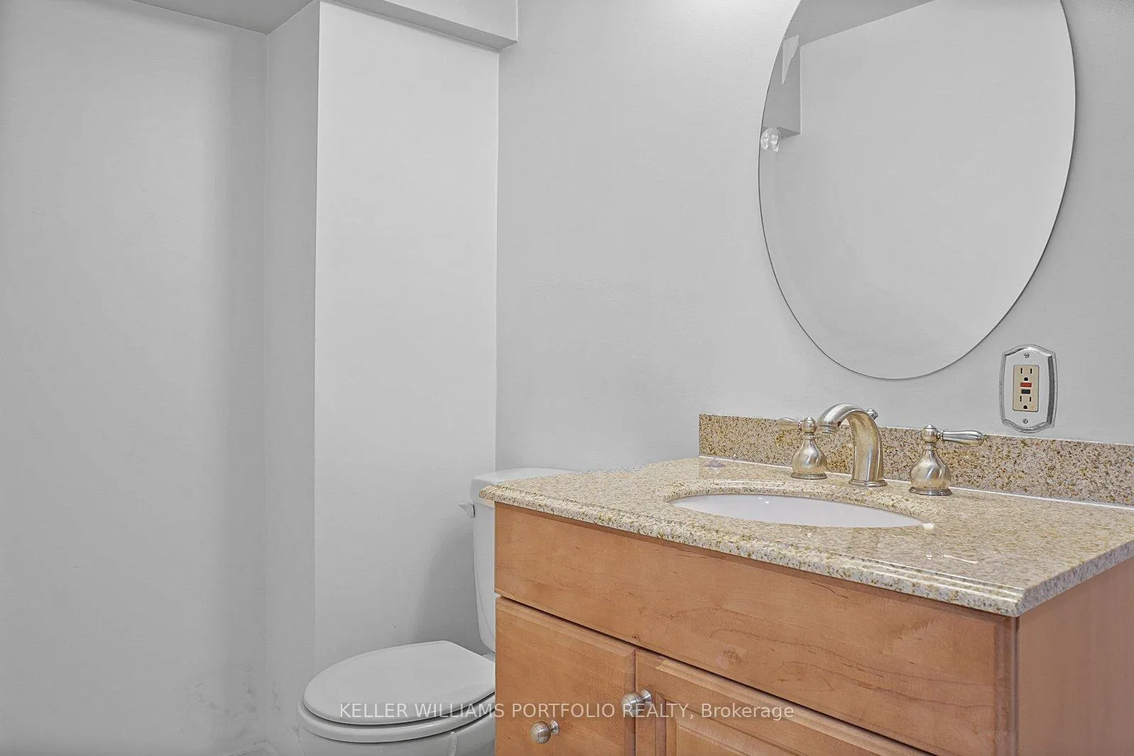 Photo 34 of 68 Athabasca Street, Oshawa, Donevan — HOMEH