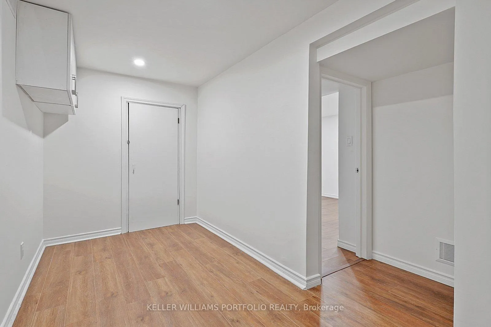 Photo 41 of 68 Athabasca Street, Oshawa, Donevan — HOMEH