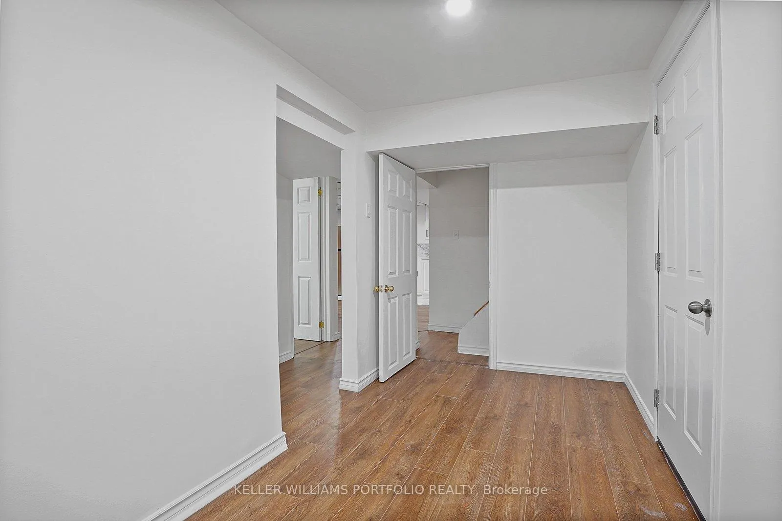Photo 42 of 68 Athabasca Street, Oshawa, Donevan — HOMEH
