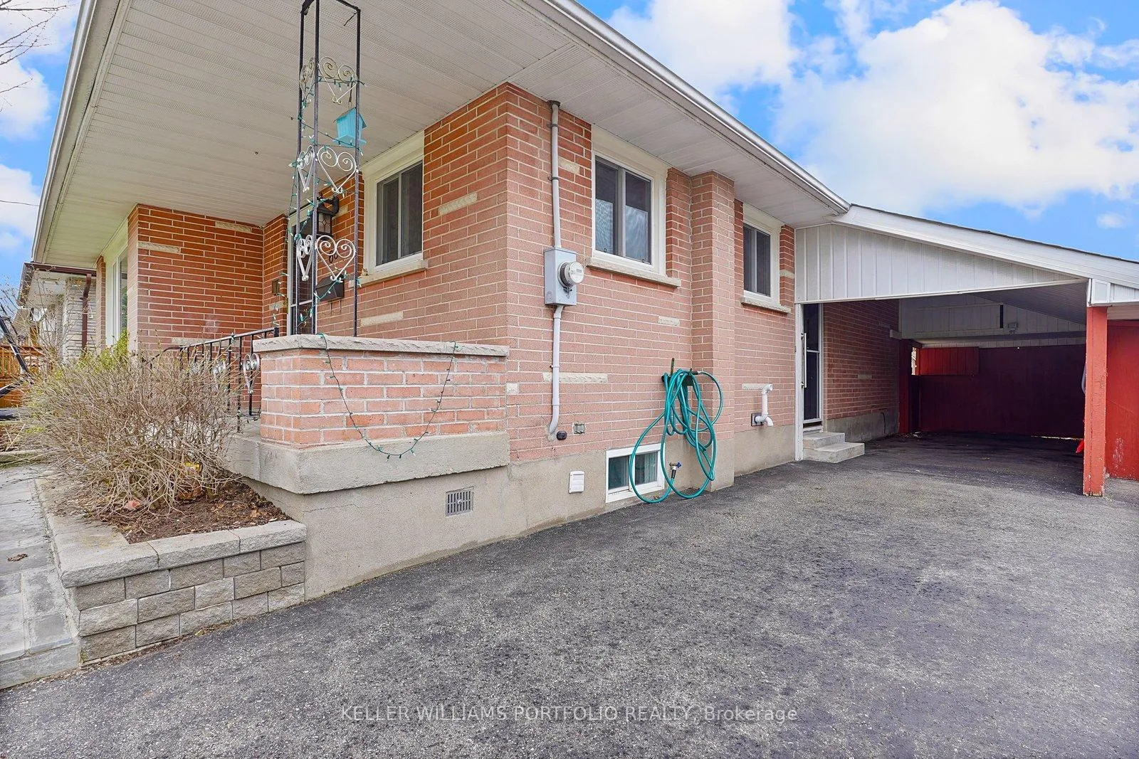 Photo 45 of 68 Athabasca Street, Oshawa, Donevan — HOMEH