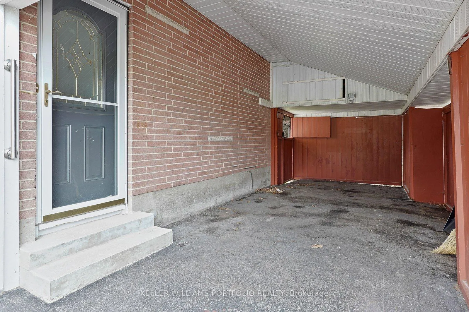 Photo 46 of 68 Athabasca Street, Oshawa, Donevan — HOMEH