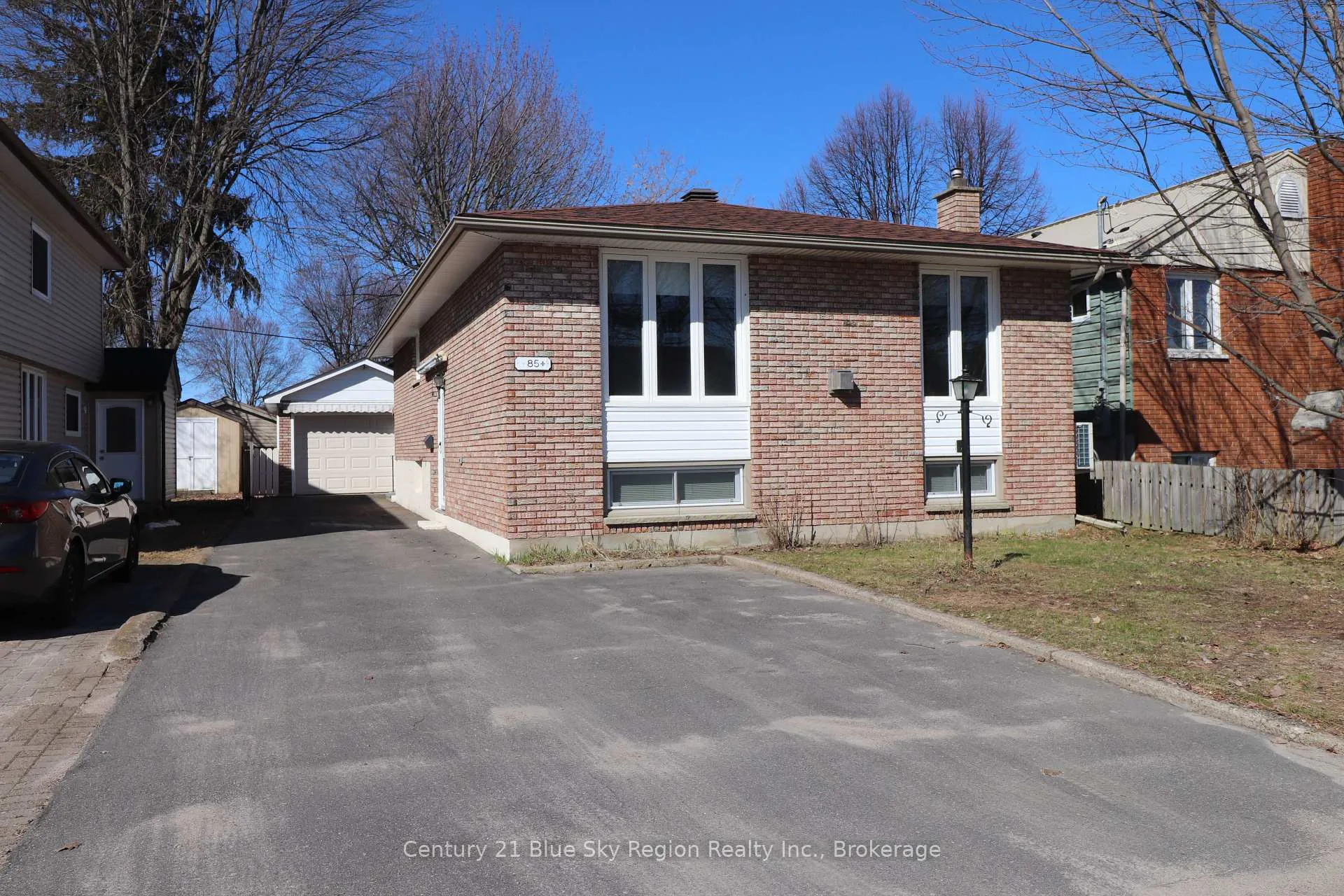 Photo 1 of 85 Whitney Avenue, North Bay, Ferris — HOMEH