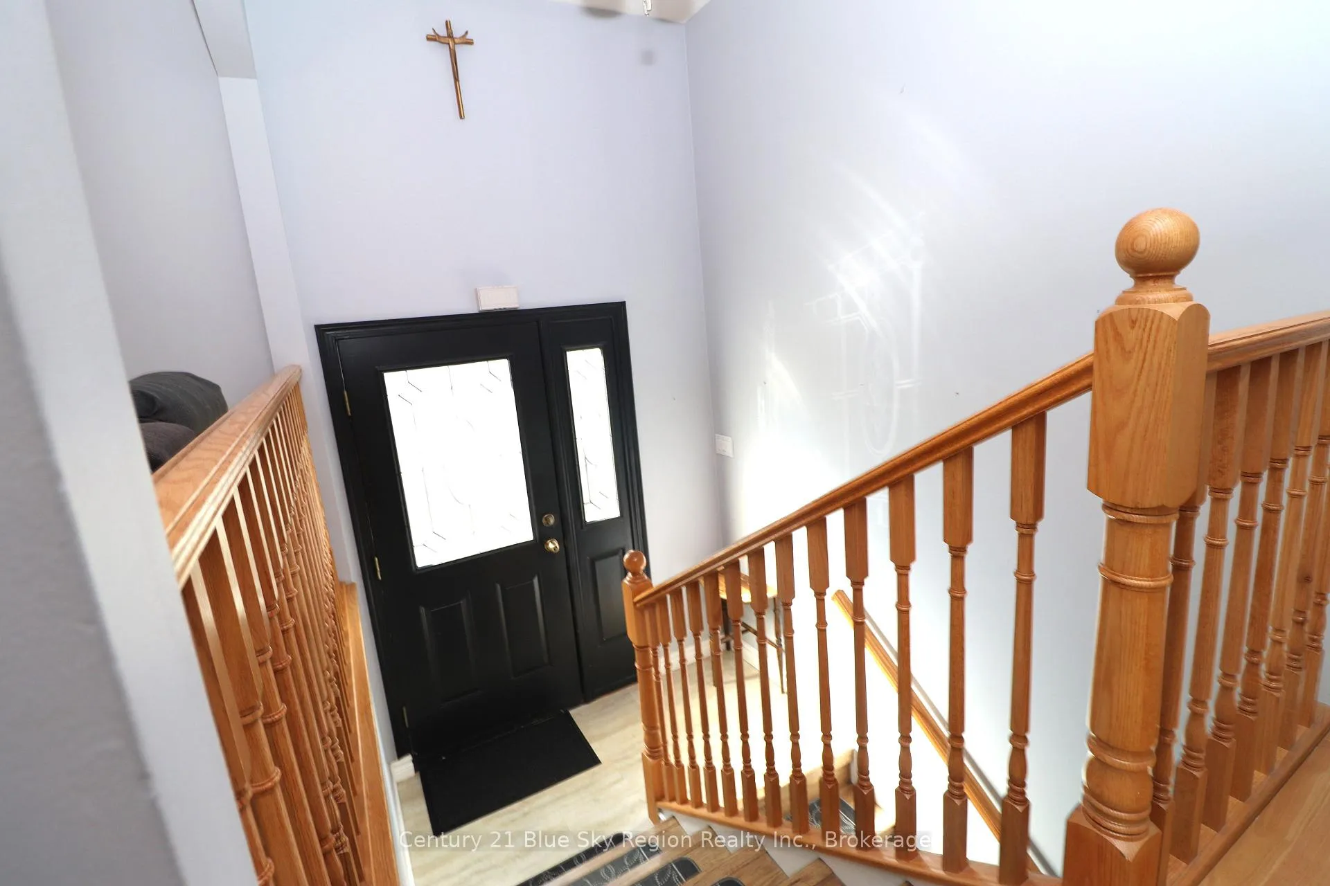 Photo 3 of 85 Whitney Avenue, North Bay, Ferris — HOMEH