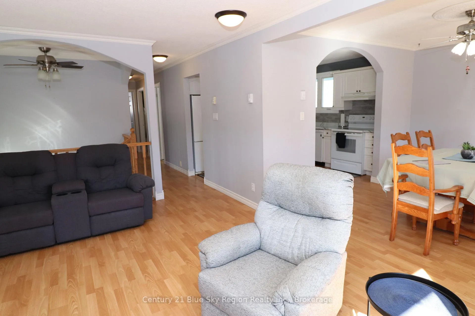 Photo 7 of 85 Whitney Avenue, North Bay, Ferris — HOMEH