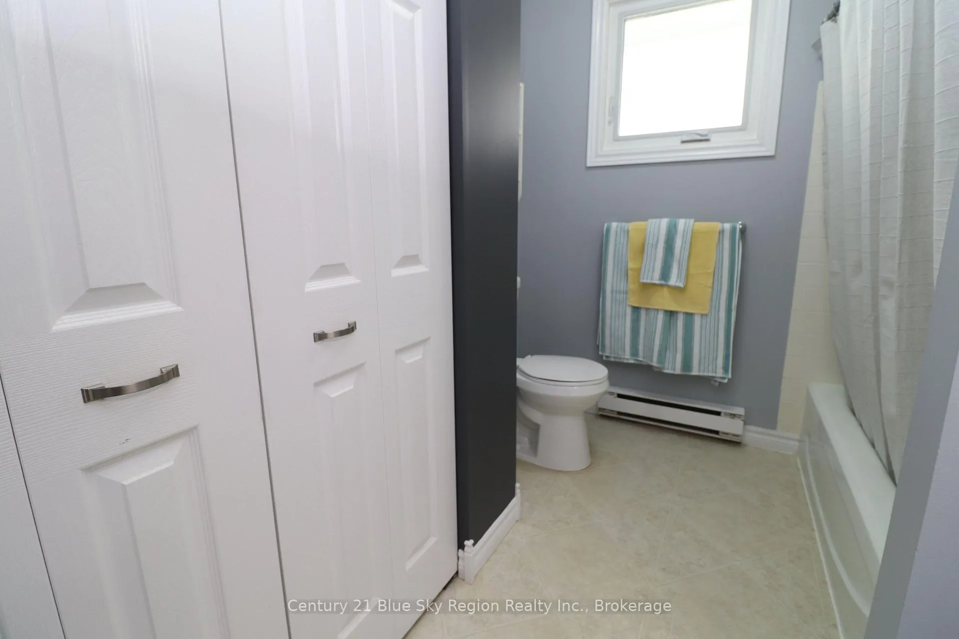 Photo 18 of 85 Whitney Avenue, North Bay, Ferris — HOMEH