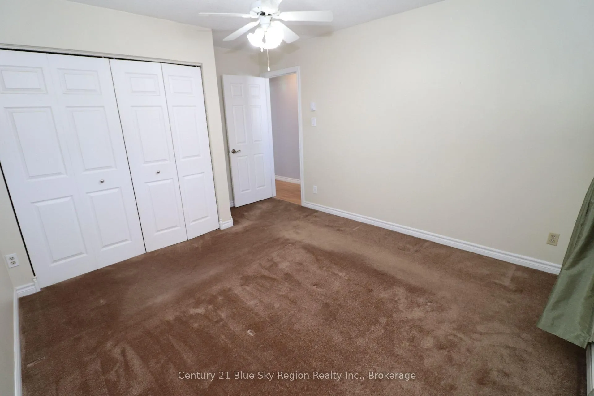 Photo 22 of 85 Whitney Avenue, North Bay, Ferris — HOMEH