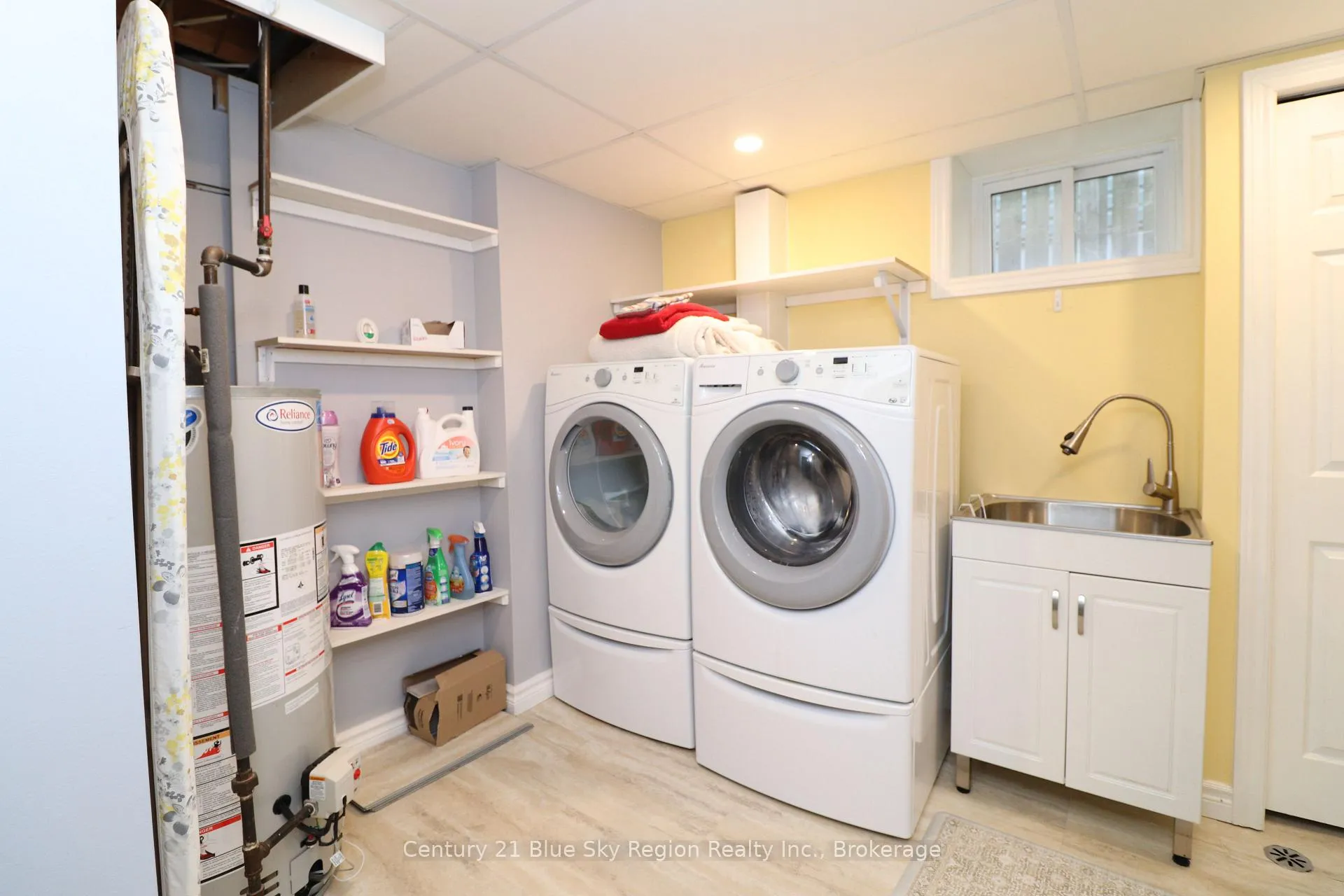Photo 31 of 85 Whitney Avenue, North Bay, Ferris — HOMEH