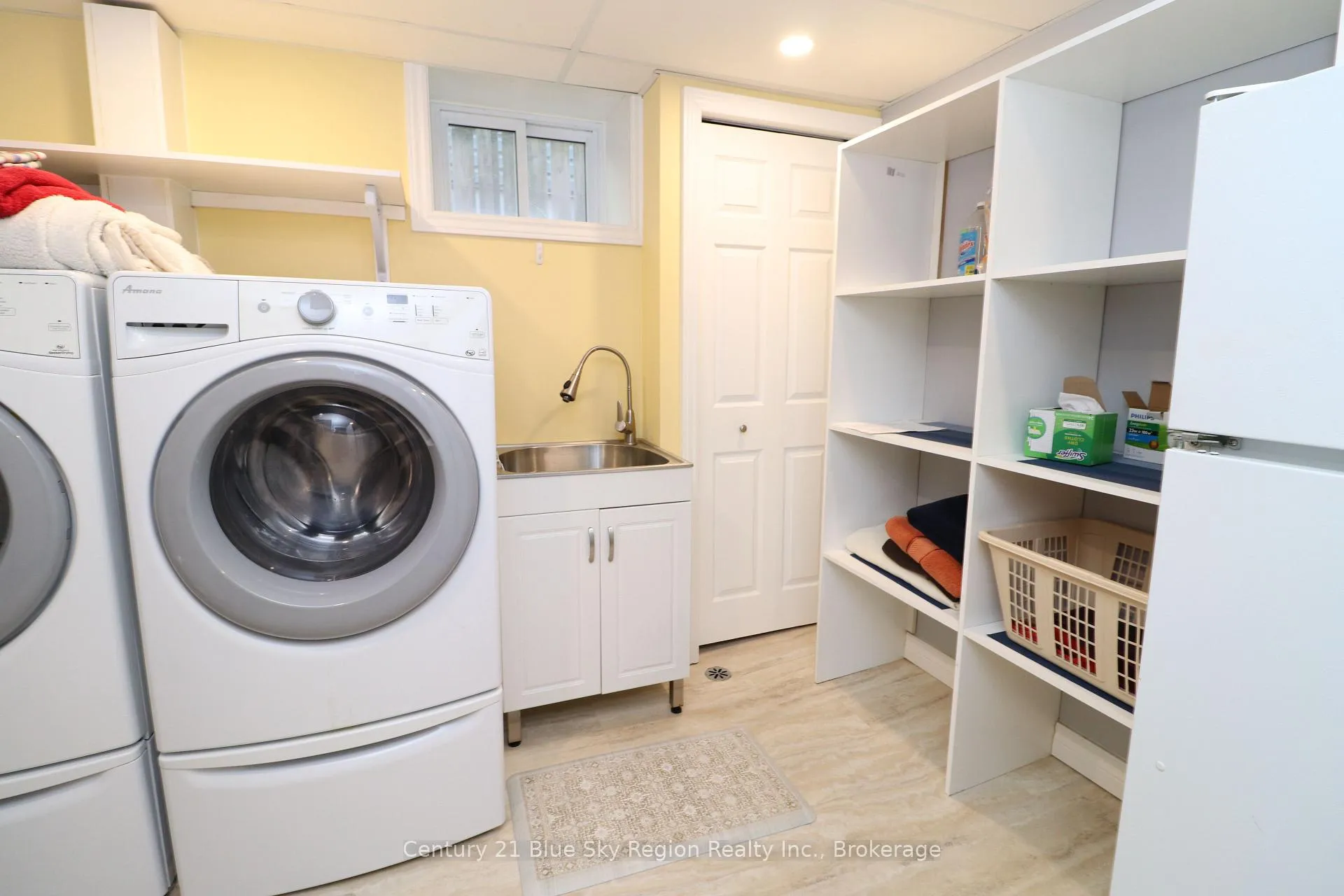 Photo 32 of 85 Whitney Avenue, North Bay, Ferris — HOMEH