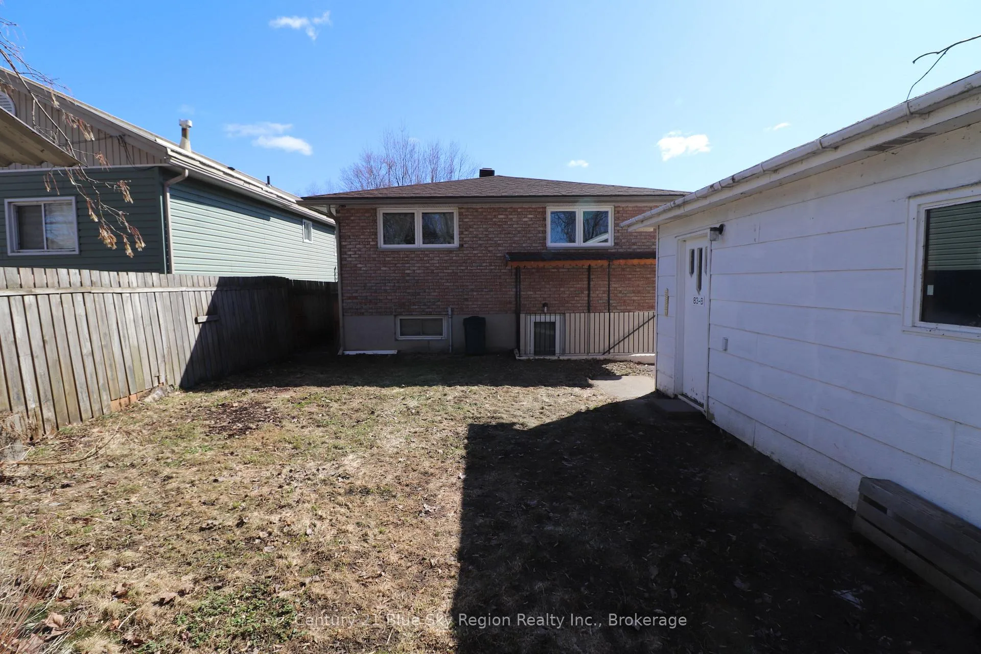 Photo 43 of 85 Whitney Avenue, North Bay, Ferris — HOMEH