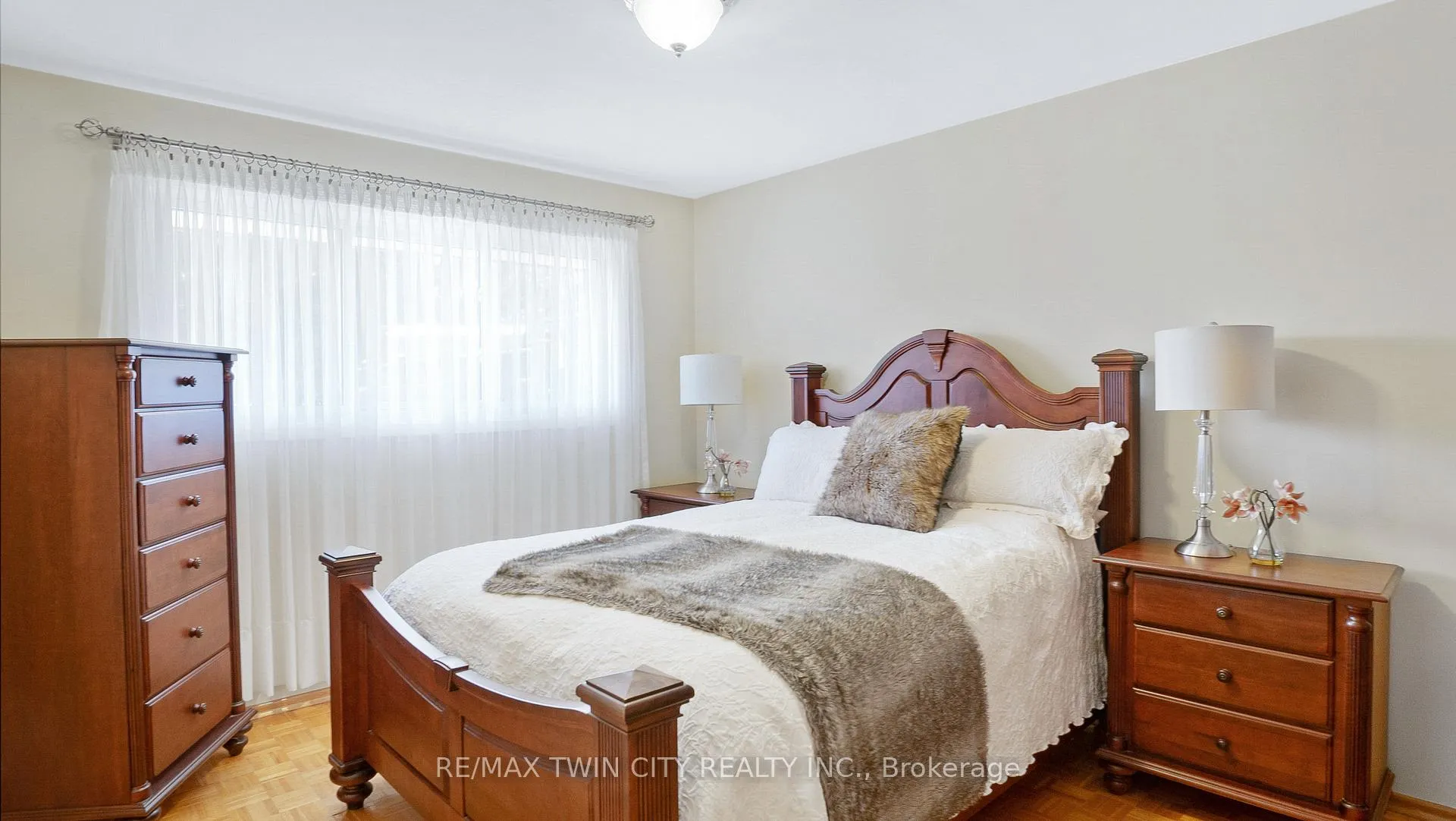 Photo 20 of 159 Elkington Drive, Kitchener — HOMEH