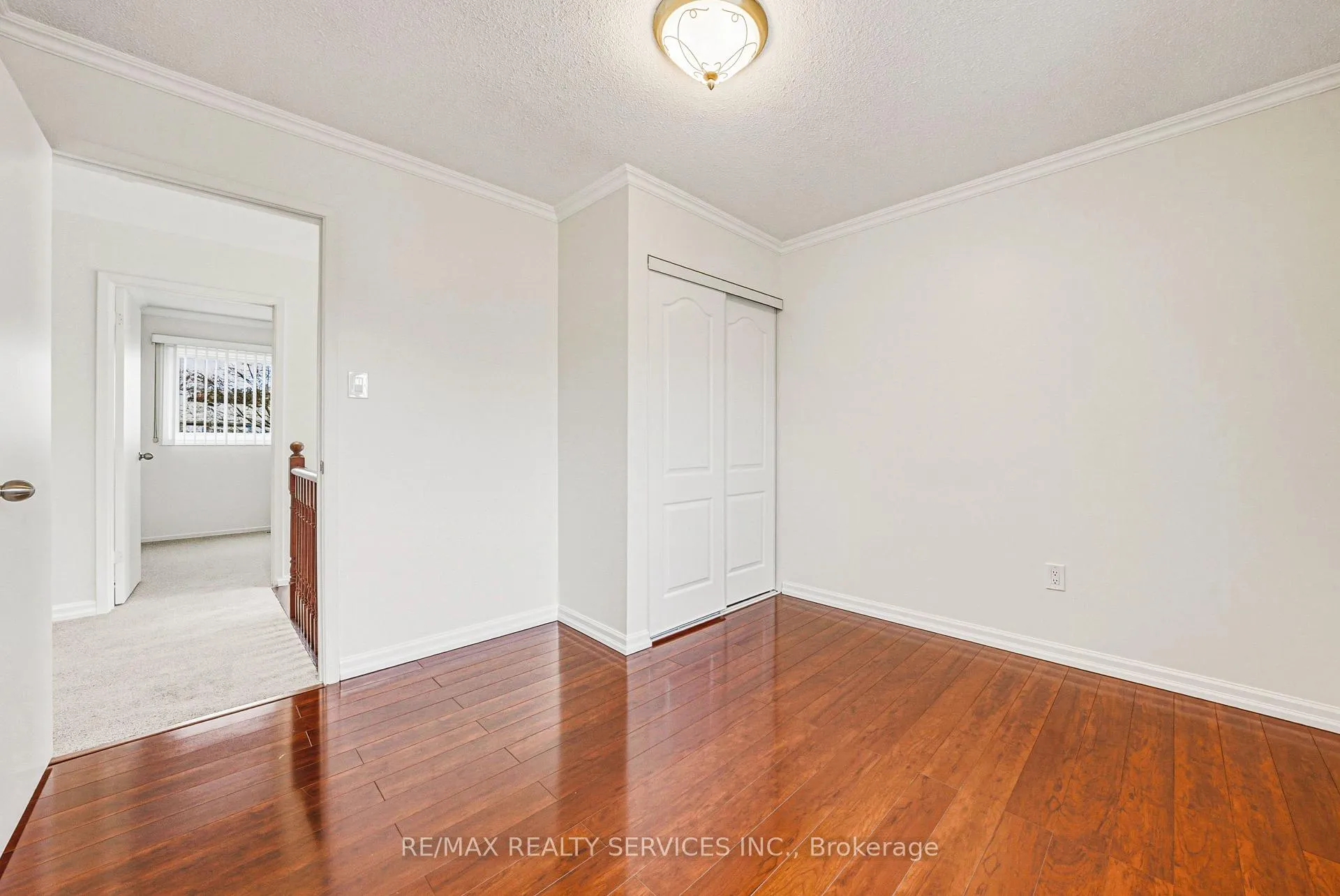 Photo 21 of 4 Mount Forest Drive, Brampton, Heart Lake West — HOMEH