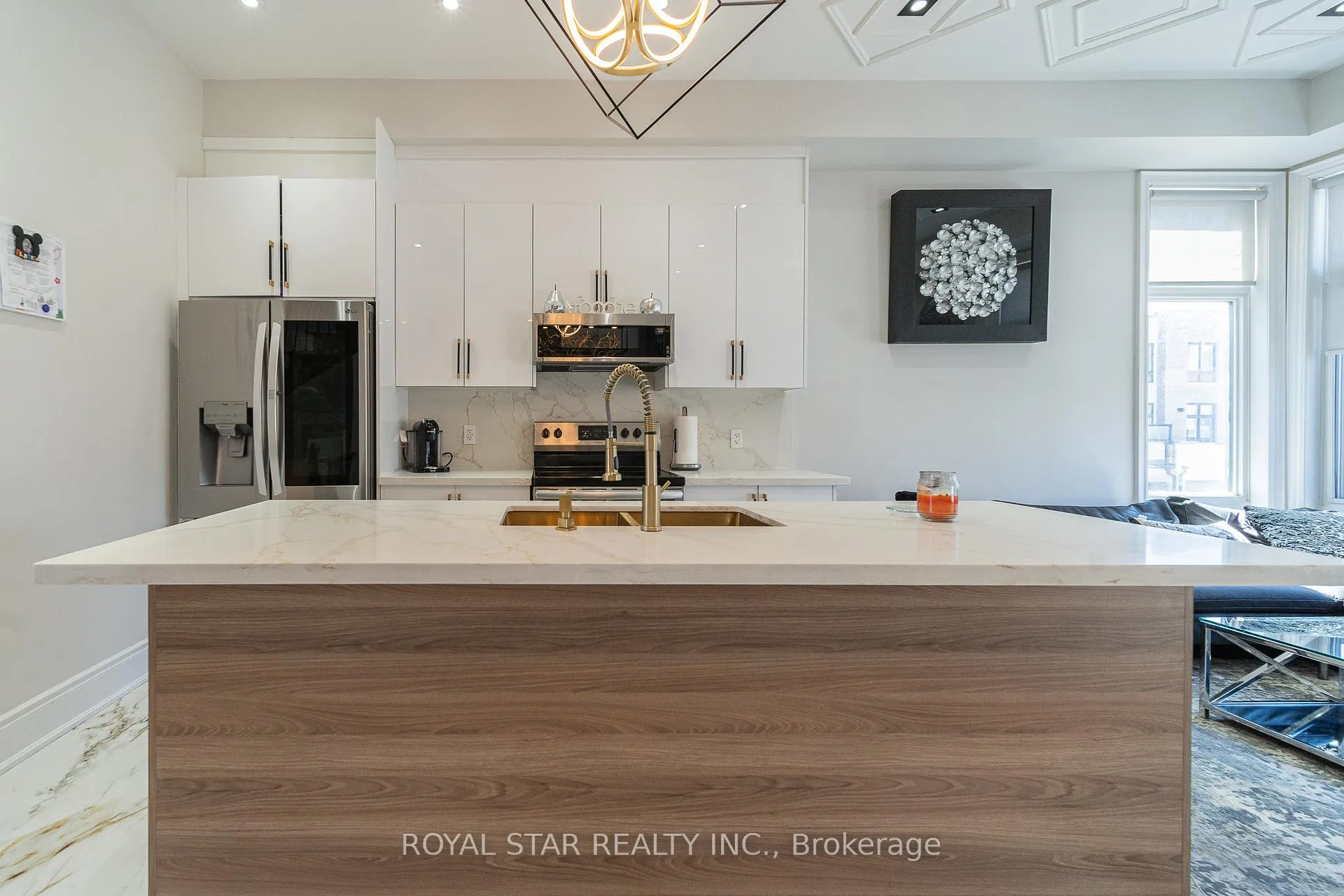 Photo 15 of 143 Carpaccio Avenue, Vaughan, Vellore Village — HOMEH