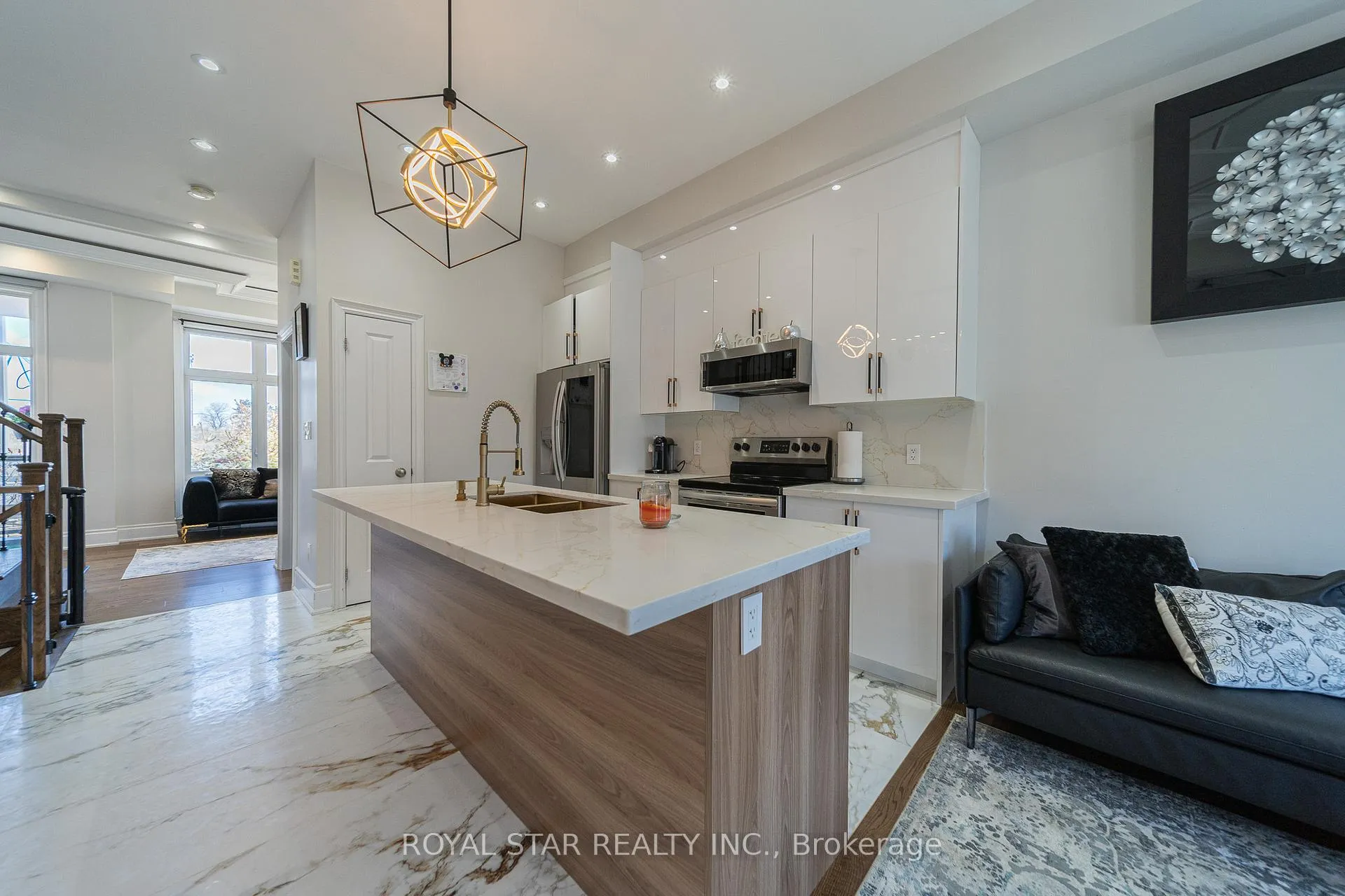 Photo 16 of 143 Carpaccio Avenue, Vaughan, Vellore Village — HOMEH