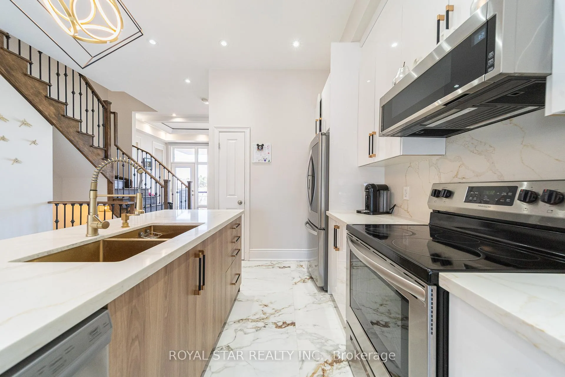 Photo 17 of 143 Carpaccio Avenue, Vaughan, Vellore Village — HOMEH