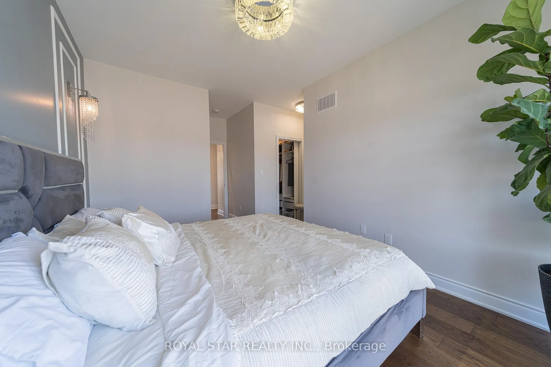 Photo 31 of 143 Carpaccio Avenue, Vaughan, Vellore Village — HOMEH