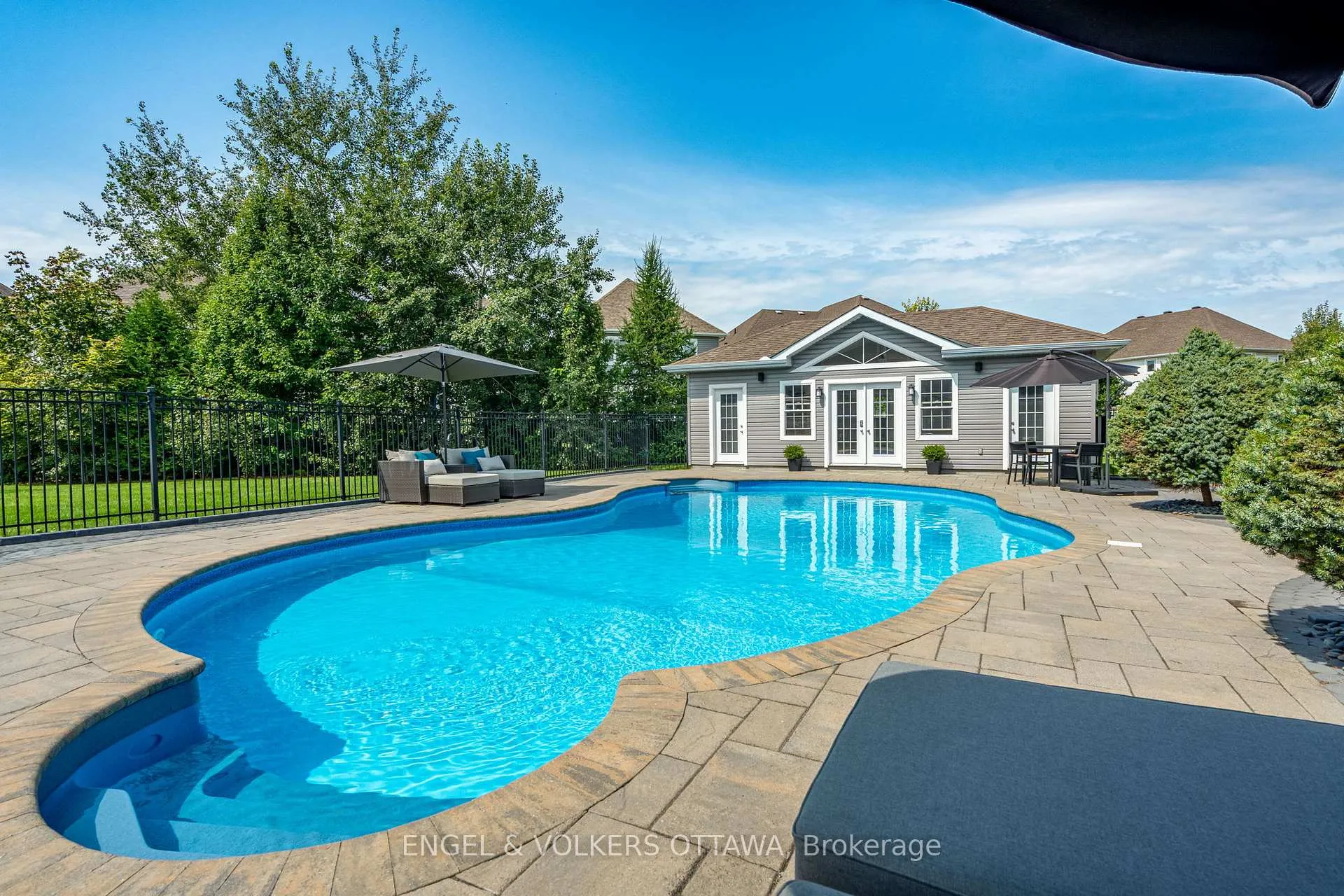 Photo 3 of 517 Golden Sedge Way, Ottawa, Blossom Park/Kemp Park/Findlay Creek — HOMEH