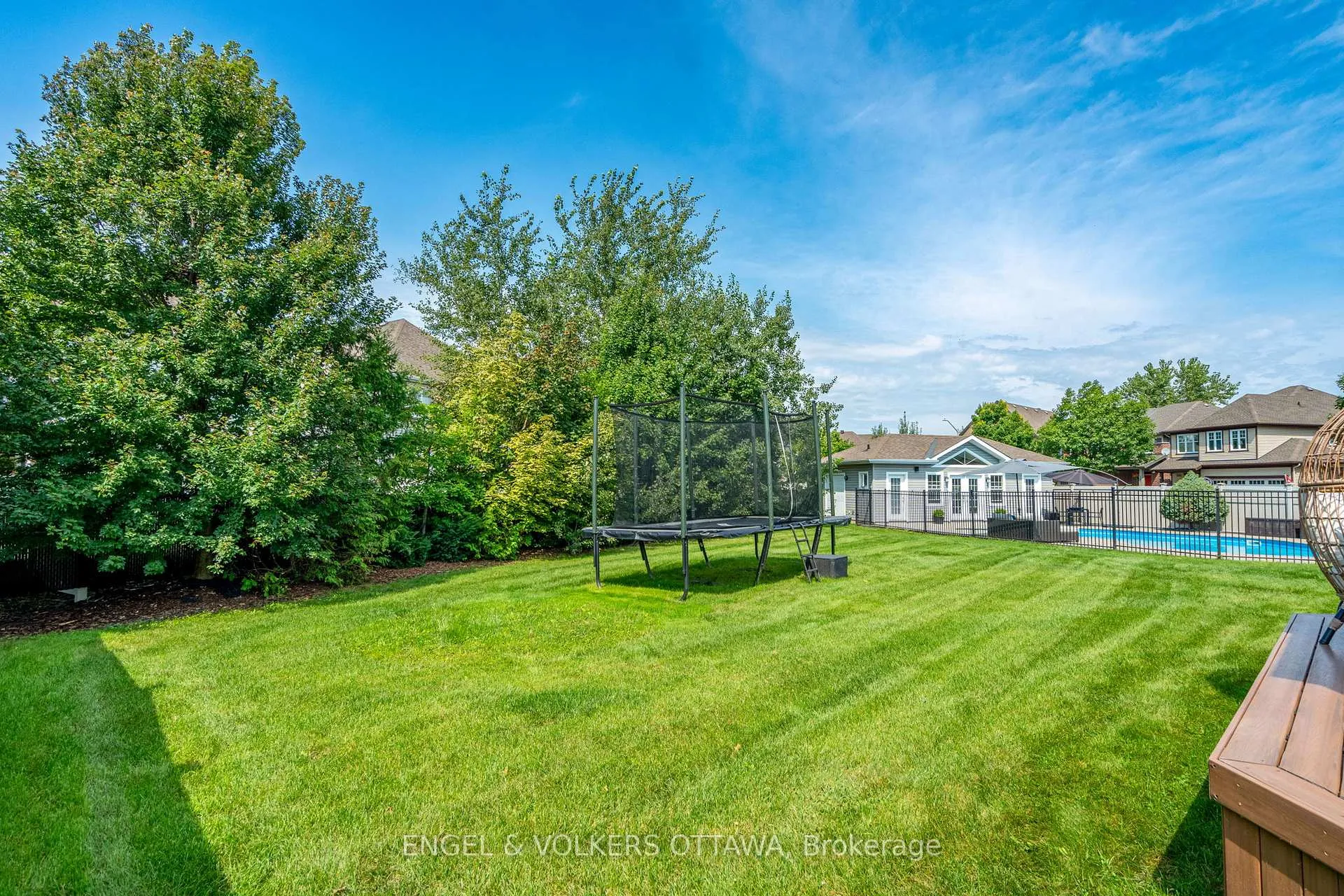 Photo 6 of 517 Golden Sedge Way, Ottawa, Blossom Park/Kemp Park/Findlay Creek — HOMEH