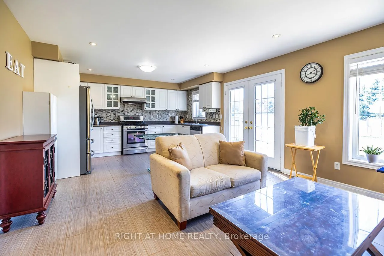 Photo 9 of 30 Mcnicol Crescent, Ajax, Northeast Ajax — HOMEH