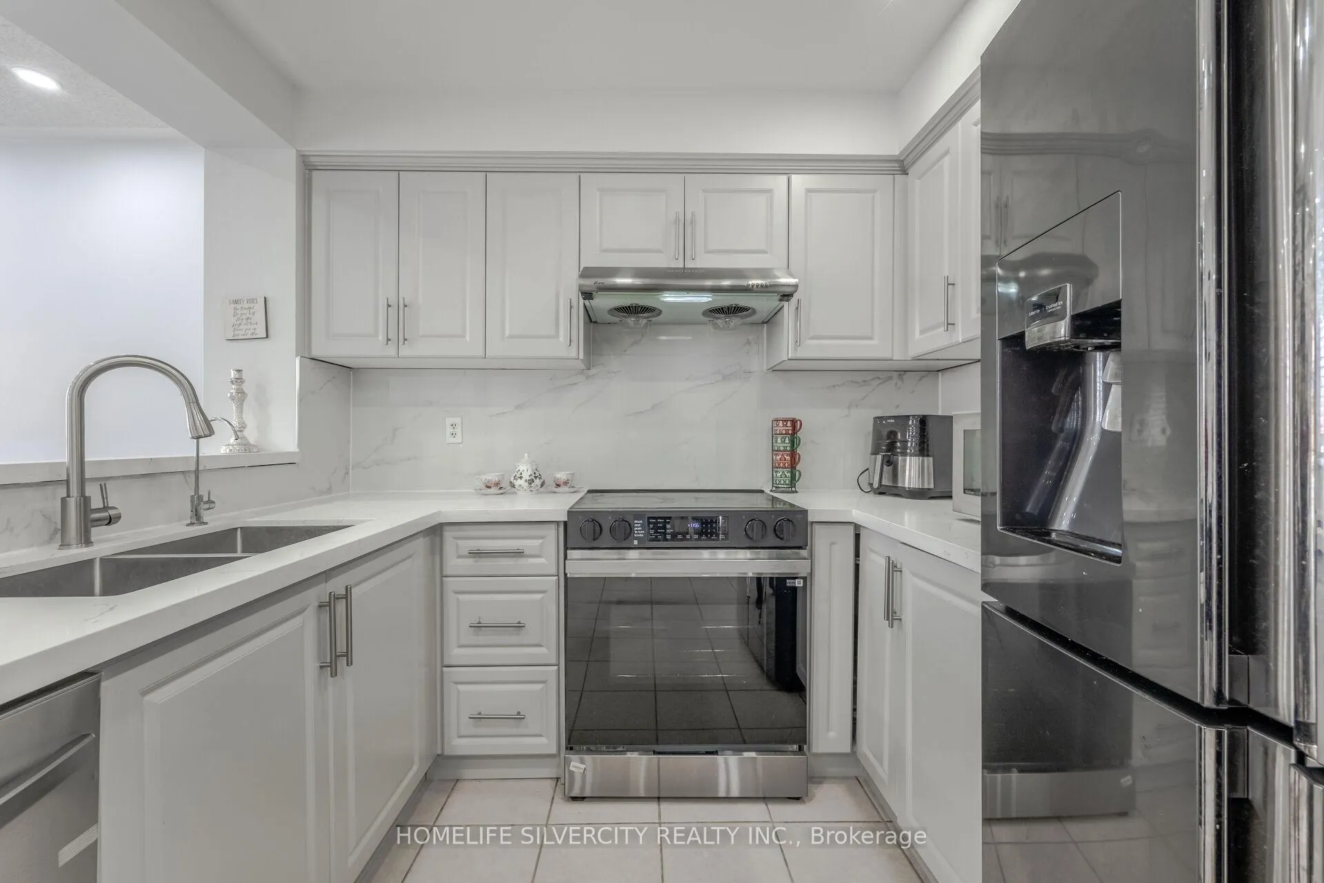Photo 15 of 67 Sweet Clover Crescent, Brampton, Sandringham-Wellington — HOMEH