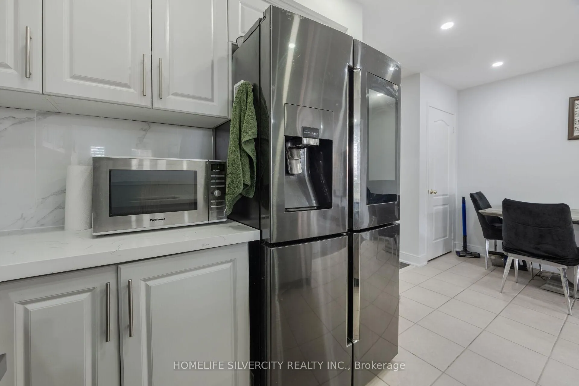 Photo 16 of 67 Sweet Clover Crescent, Brampton, Sandringham-Wellington — HOMEH