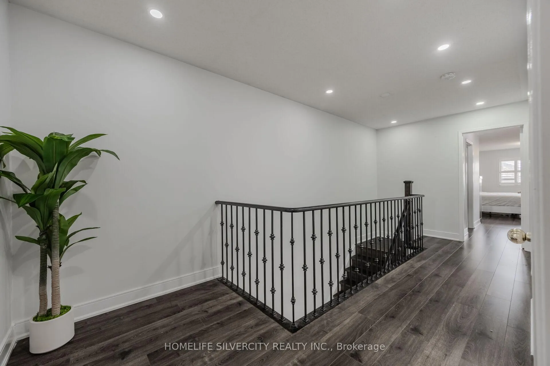 Photo 23 of 67 Sweet Clover Crescent, Brampton, Sandringham-Wellington — HOMEH