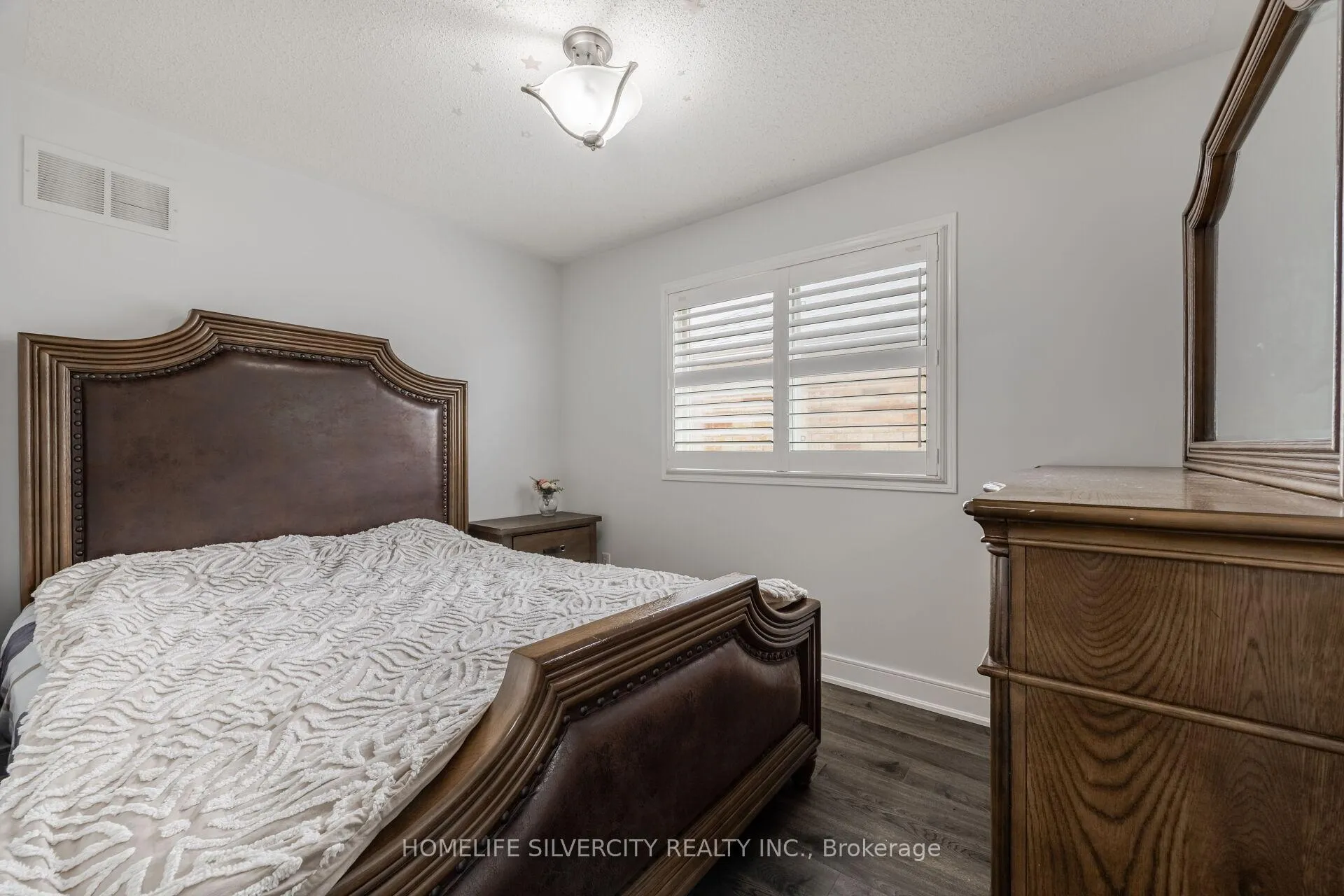 Photo 30 of 67 Sweet Clover Crescent, Brampton, Sandringham-Wellington — HOMEH