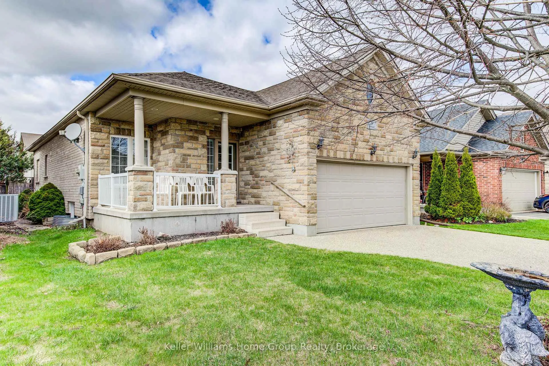 Photo 3 of 8 Price Street, Guelph, Victoria North — HOMEH