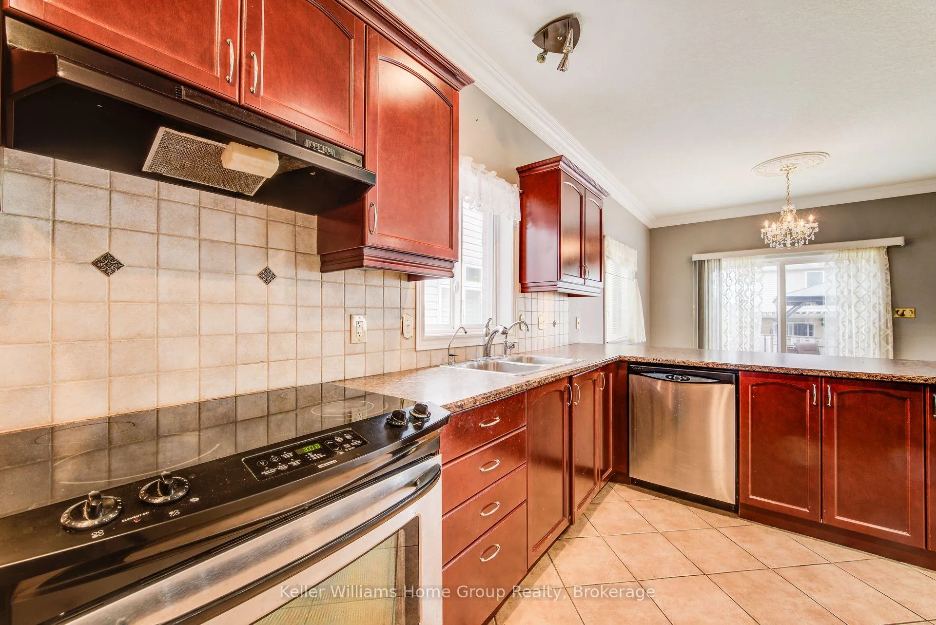 Photo 12 of 8 Price Street, Guelph, Victoria North — HOMEH