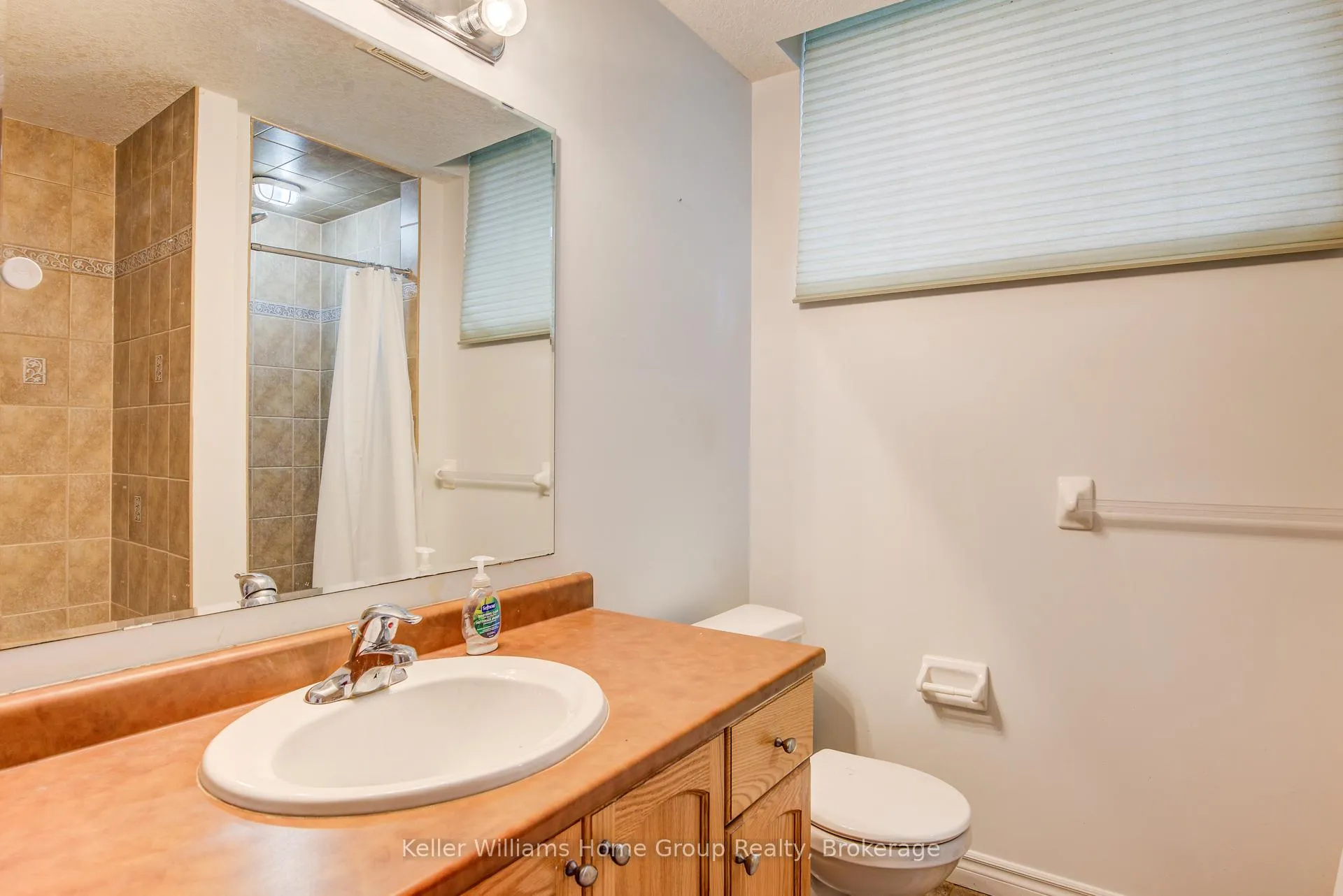 Photo 43 of 8 Price Street, Guelph, Victoria North — HOMEH