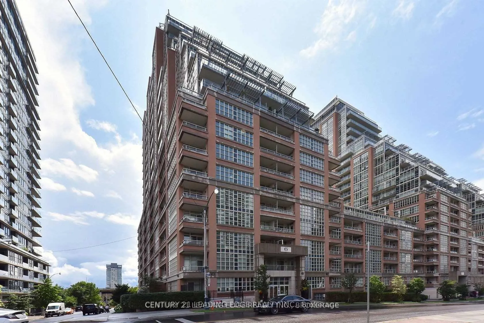 Front of Unit 423, 65 East Liberty Street