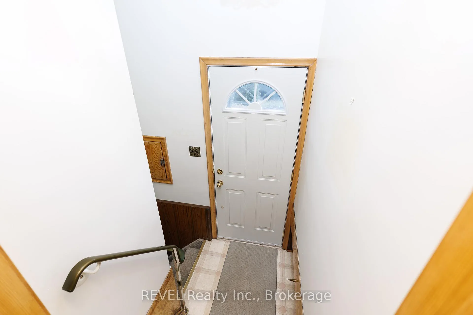 Photo 16 of 394 Grantham Avenue, St. Catharines, Carlton/Bunting — HOMEH
