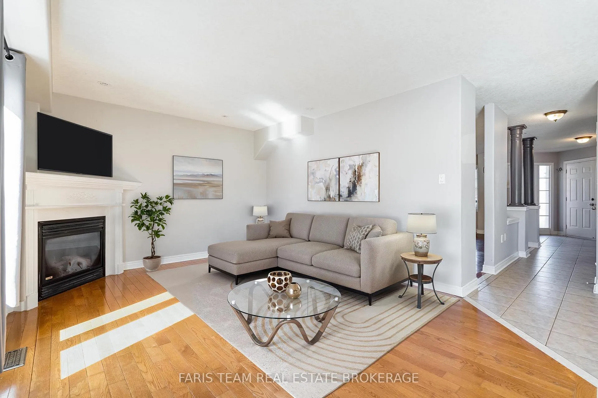 Photo 15 of 18 Balmoral Place, Barrie, Innis-Shore — HOMEH