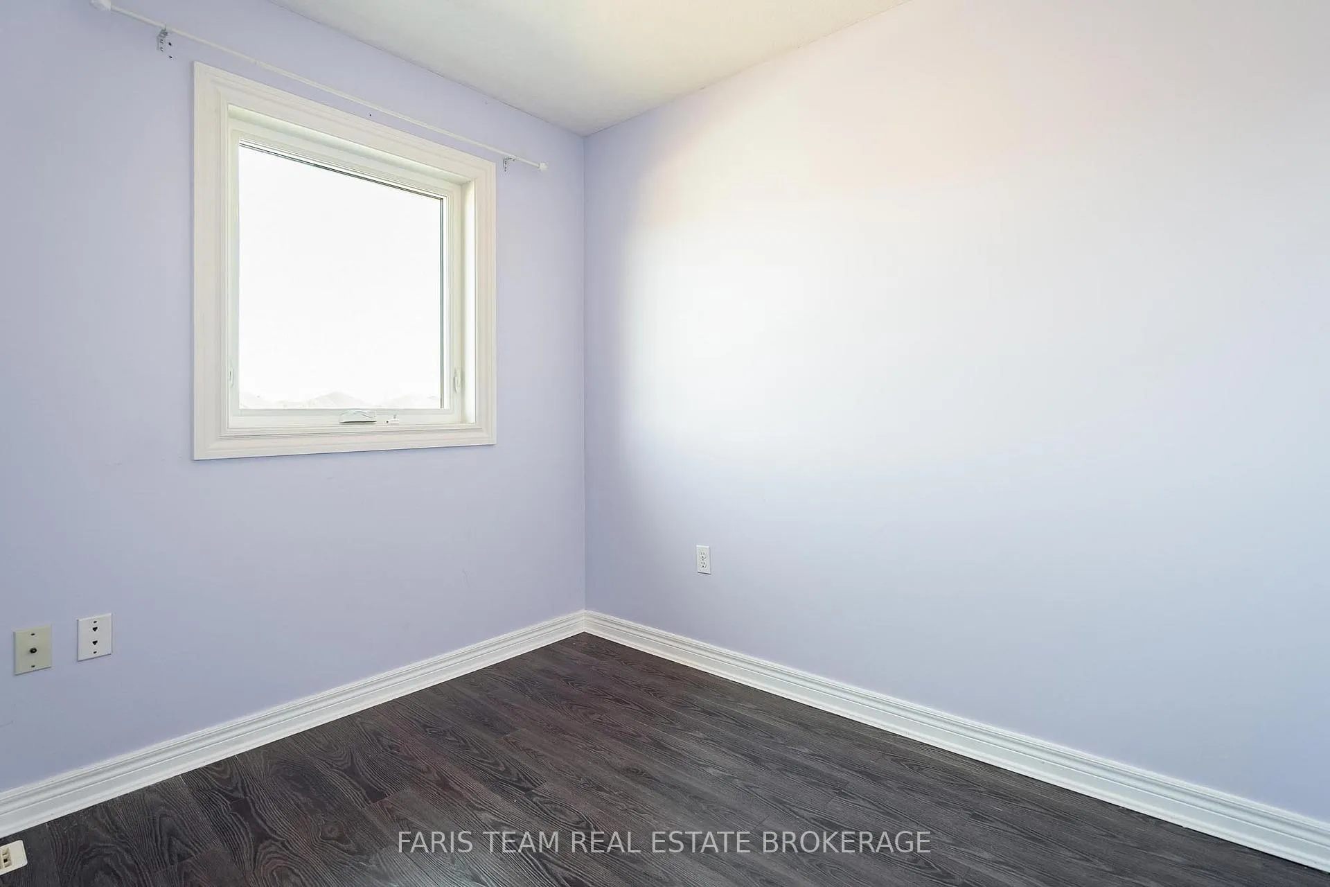 Photo 25 of 18 Balmoral Place, Barrie, Innis-Shore — HOMEH