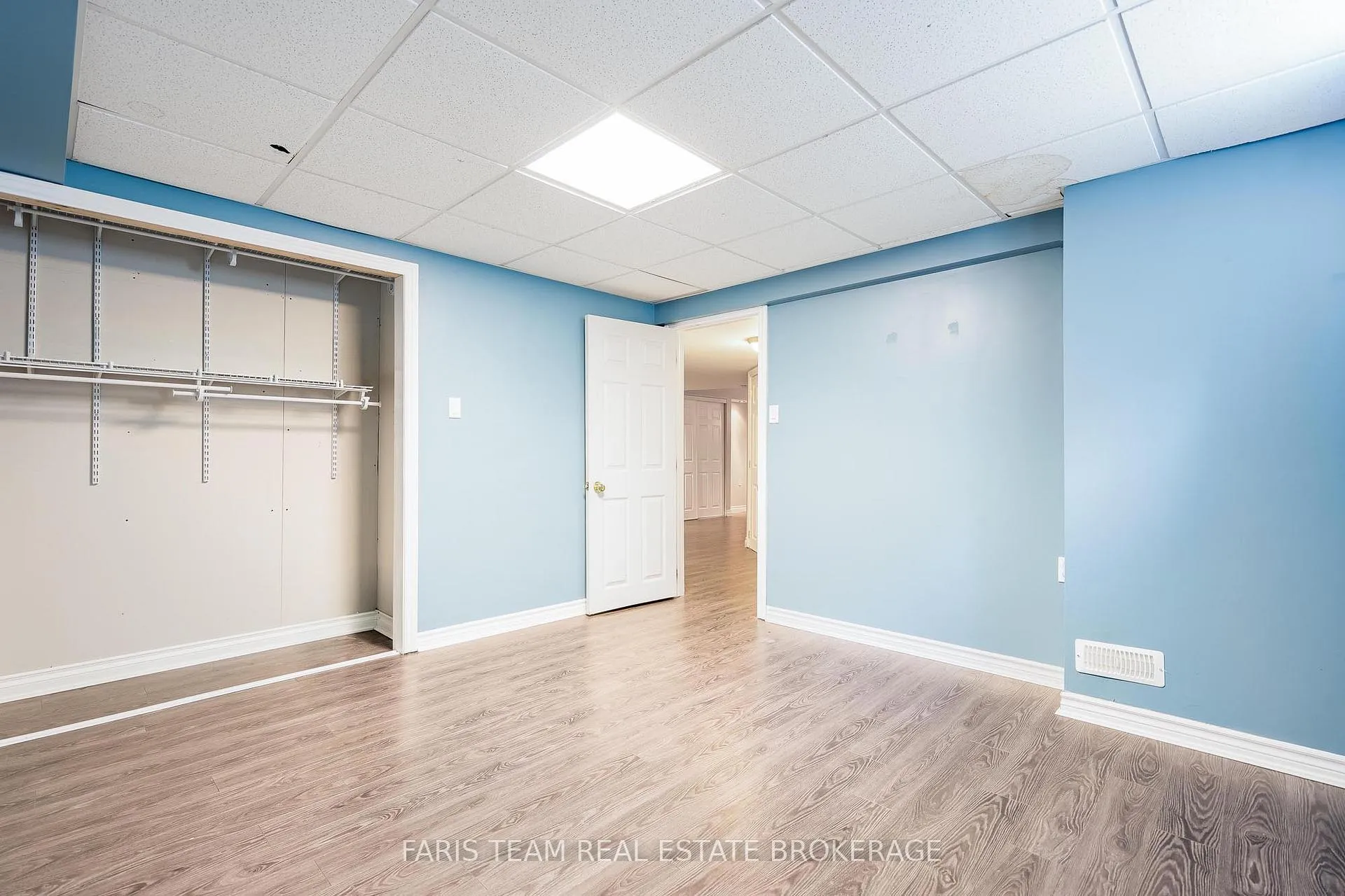Photo 34 of 18 Balmoral Place, Barrie, Innis-Shore — HOMEH