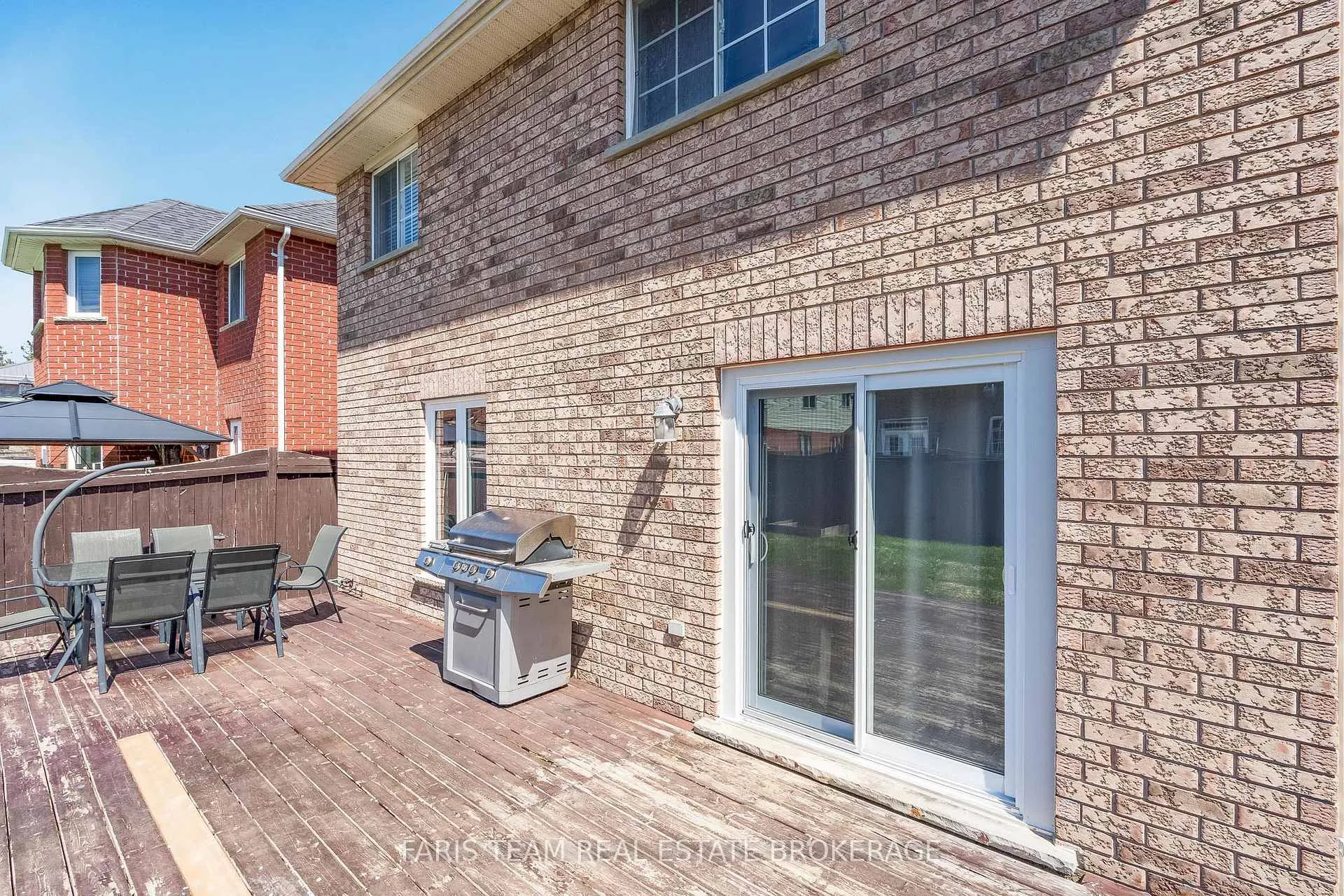 Photo 36 of 18 Balmoral Place, Barrie, Innis-Shore — HOMEH