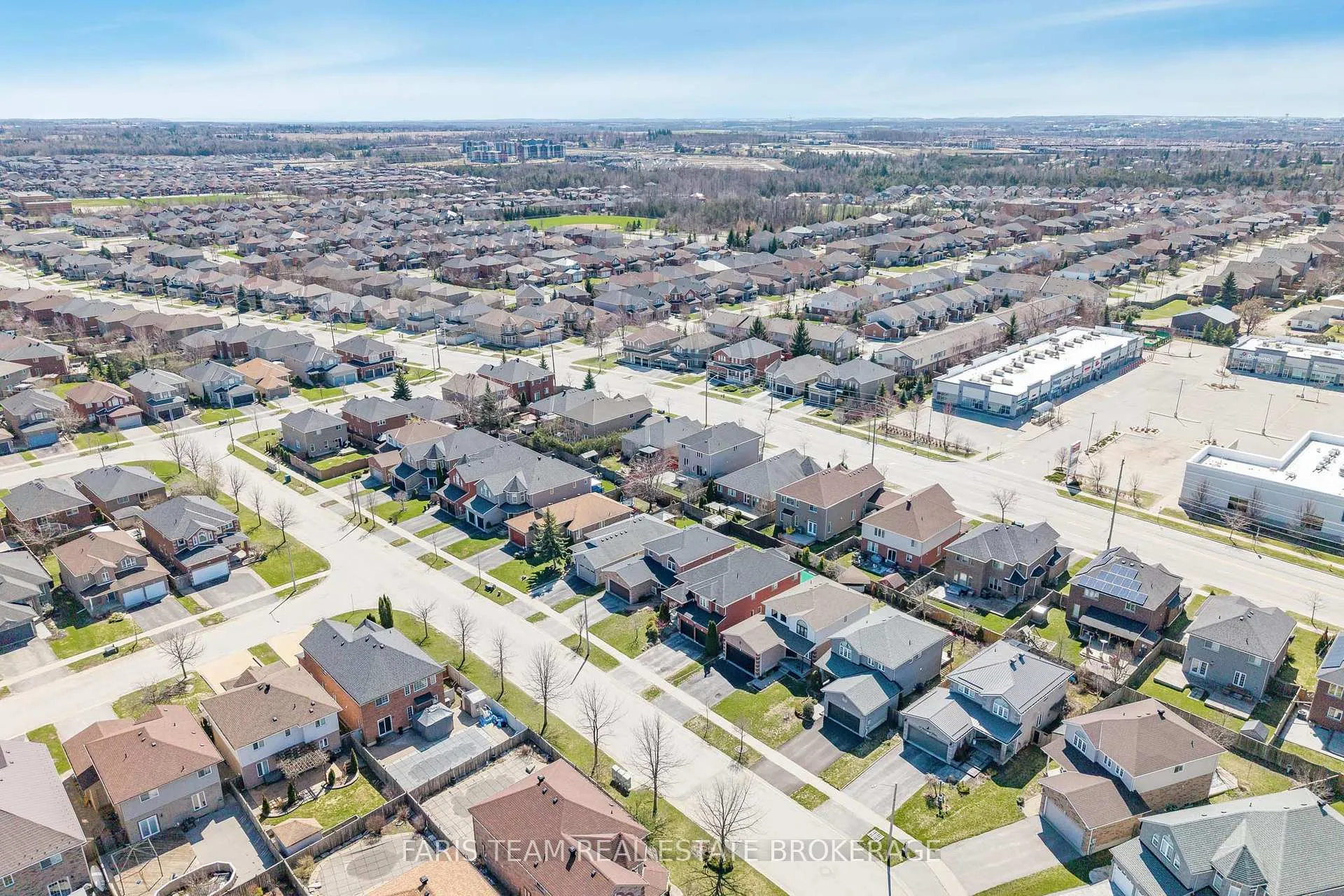 Photo 42 of 18 Balmoral Place, Barrie, Innis-Shore — HOMEH