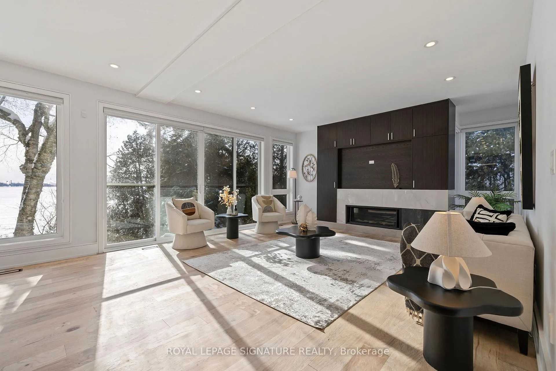 Photo 11 of 290 North Shore Boulevard E, Burlington, LaSalle — HOMEH