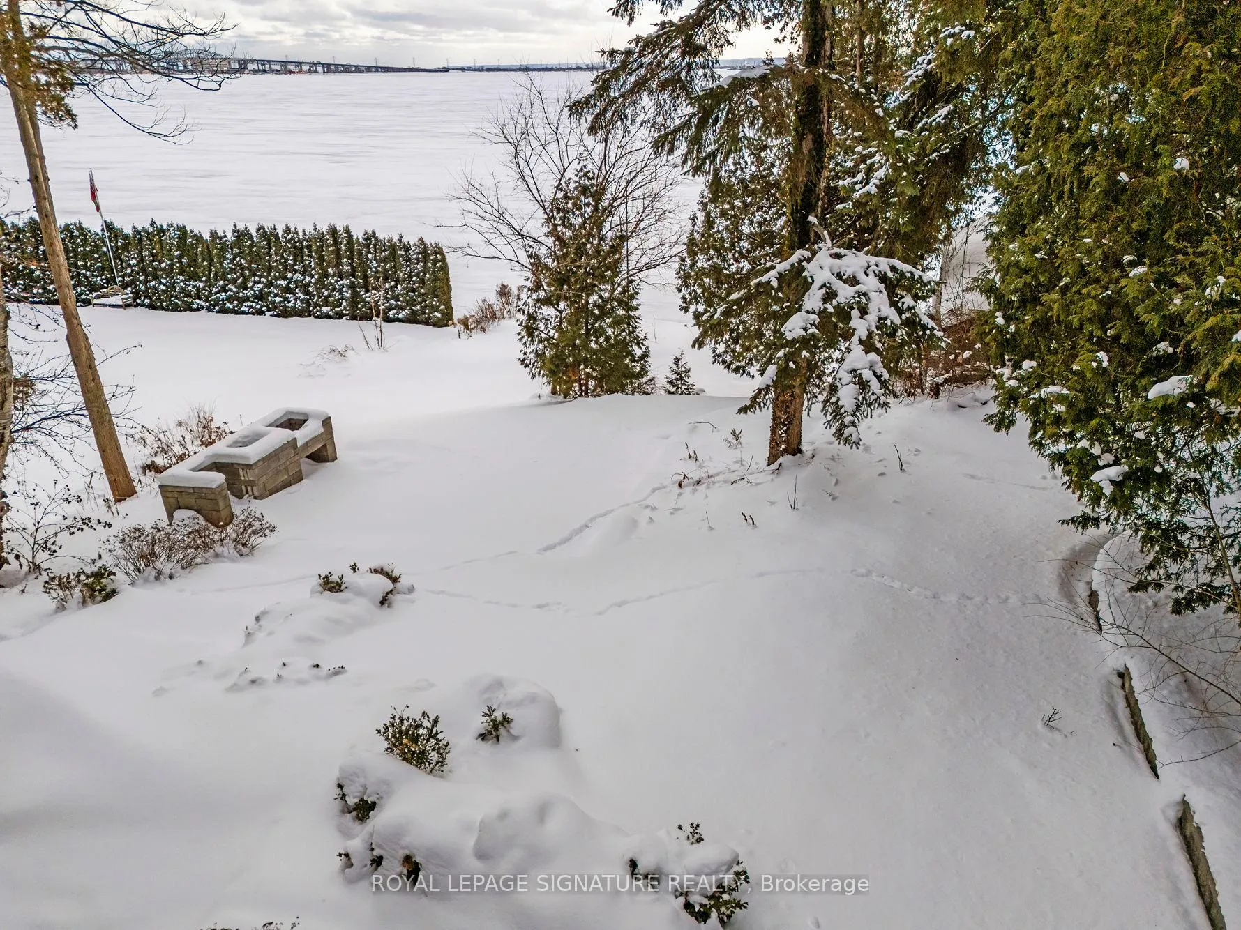 Photo 42 of 290 North Shore Boulevard E, Burlington, LaSalle — HOMEH