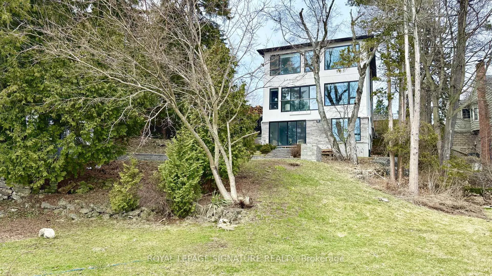 Photo 48 of 290 North Shore Boulevard E, Burlington, LaSalle — HOMEH