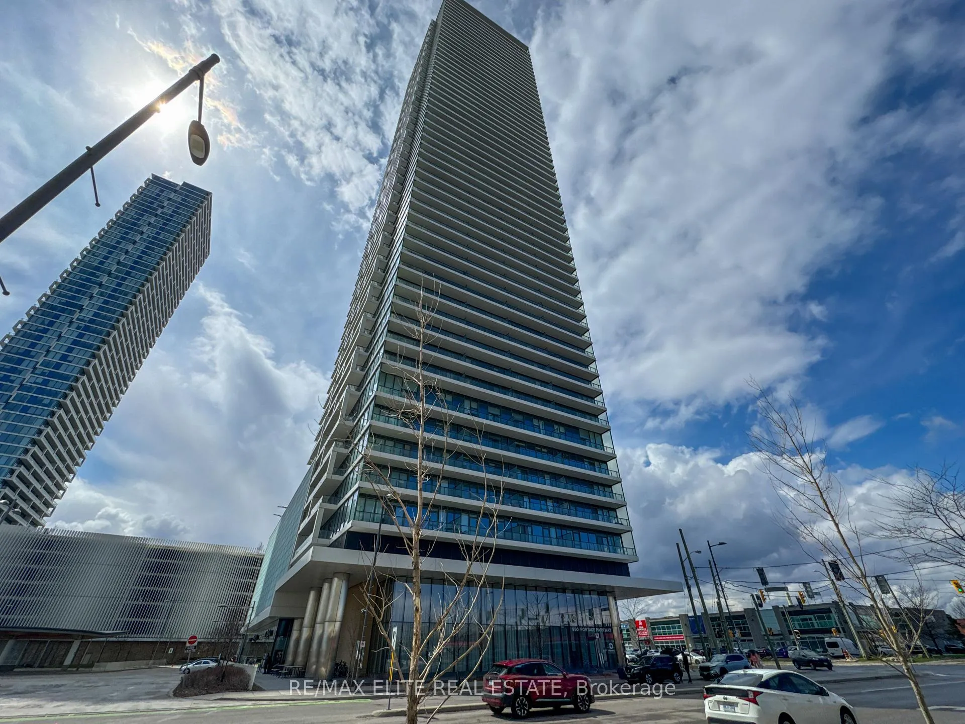 Photo 1 of Unit 4311, 950 Portage Parkway, Vaughan, Vaughan Corporate Centre — HOMEH