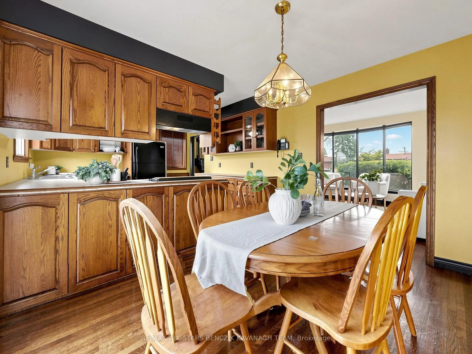 Photo 10 of 875 Chapleau Drive, Pickering, Bay Ridges — HOMEH