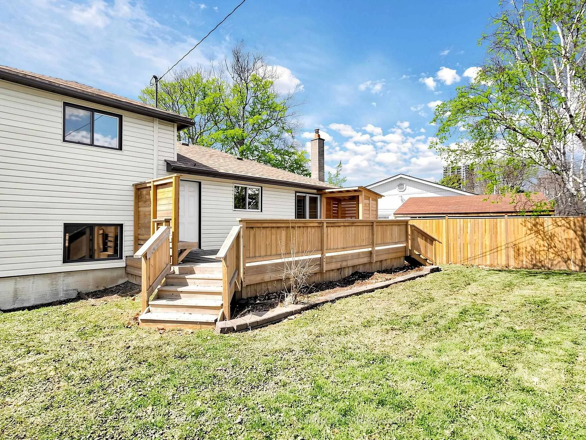 Photo 22 of 875 Chapleau Drive, Pickering, Bay Ridges — HOMEH