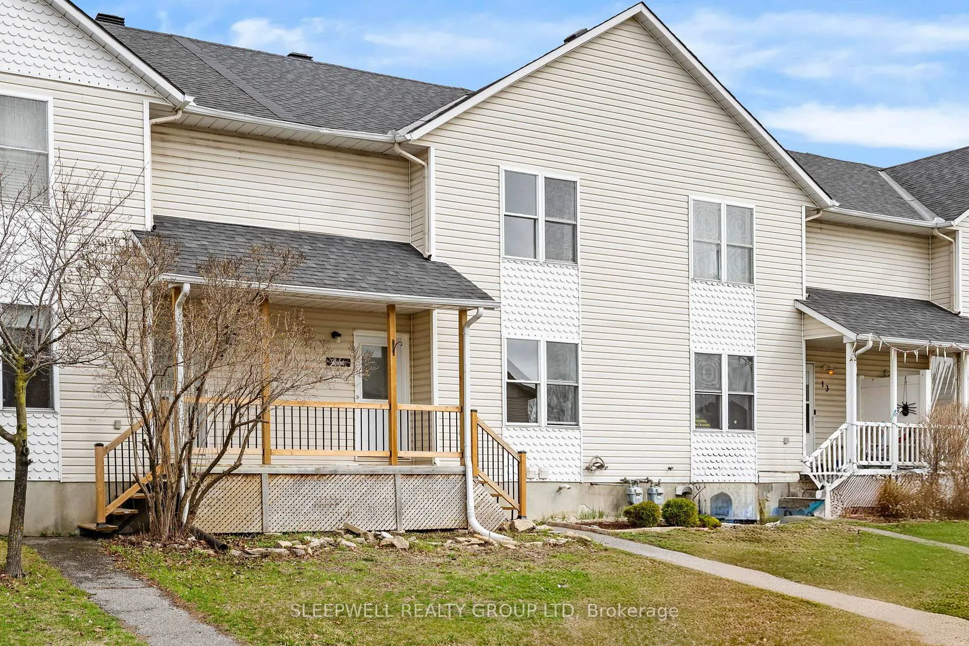 Photo 2 of 11 Johnston Street, Carleton Place — HOMEH