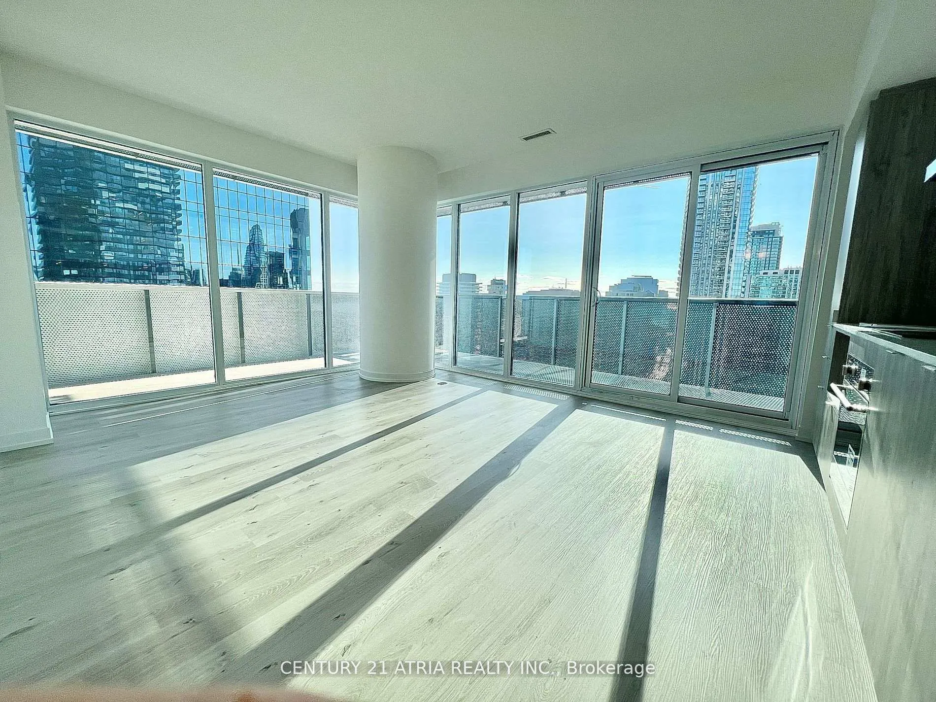 Photo 7 of Unit 3311, 138 Downes Street, Toronto, Waterfront Communities — HOMEH