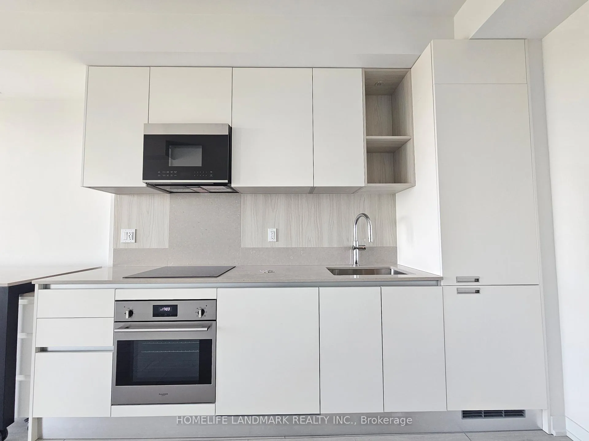 Photo 6 of Unit 2104, 39 Mary Street, Barrie, City Centre — HOMEH