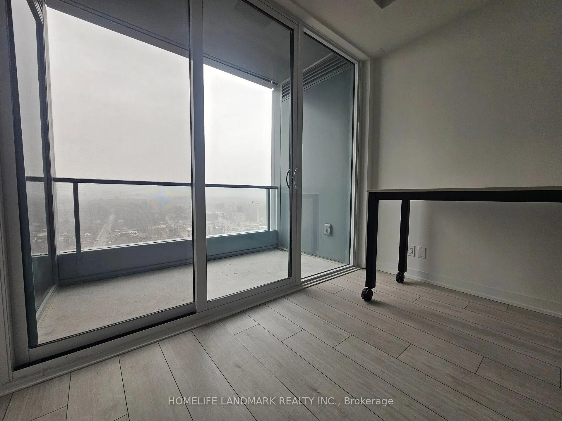 Photo 9 of Unit 2104, 39 Mary Street, Barrie, City Centre — HOMEH