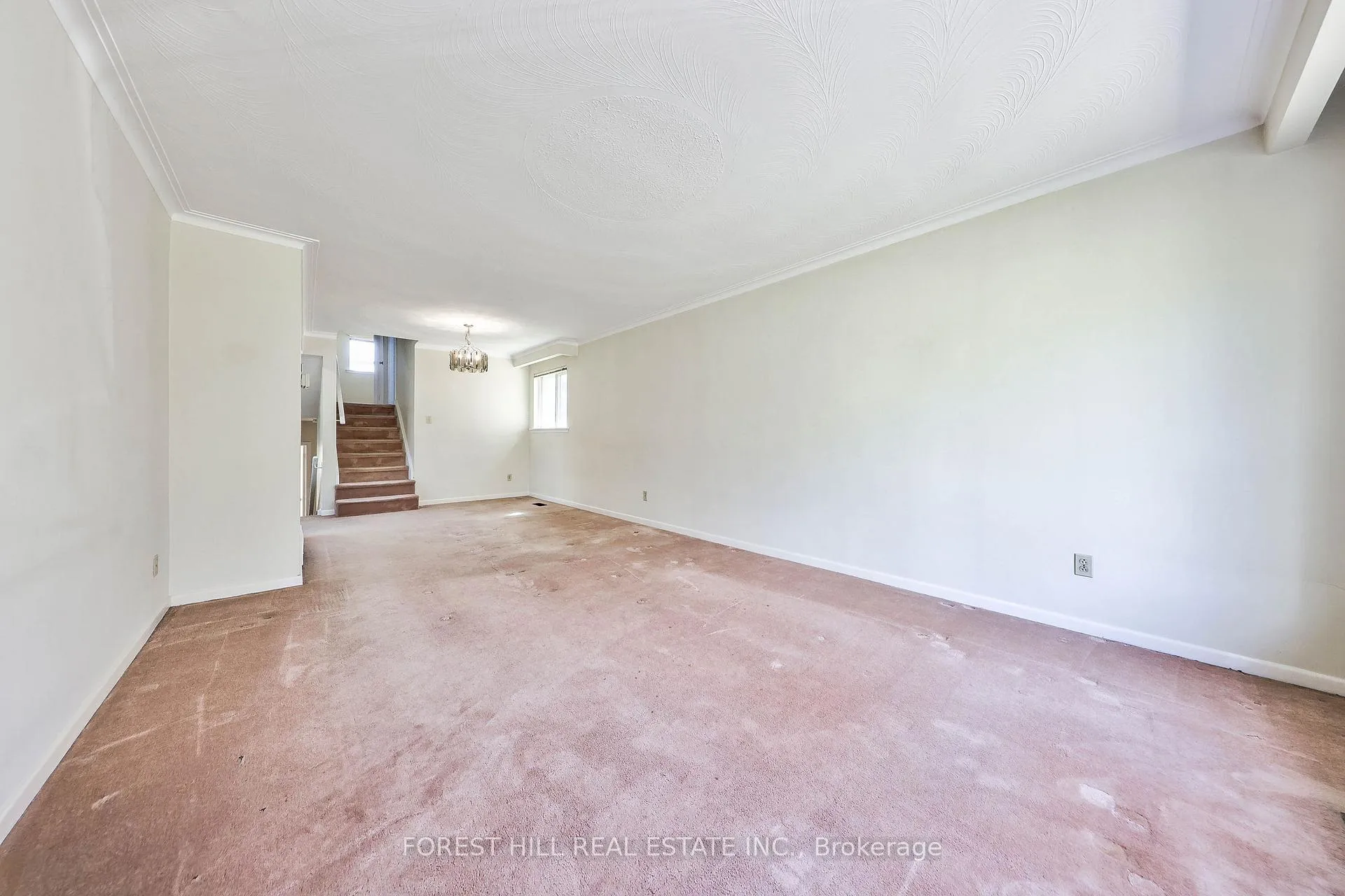 Photo 6 of 63 Hopperton Drive, North York, St. Andrew-Windfields — HOMEH