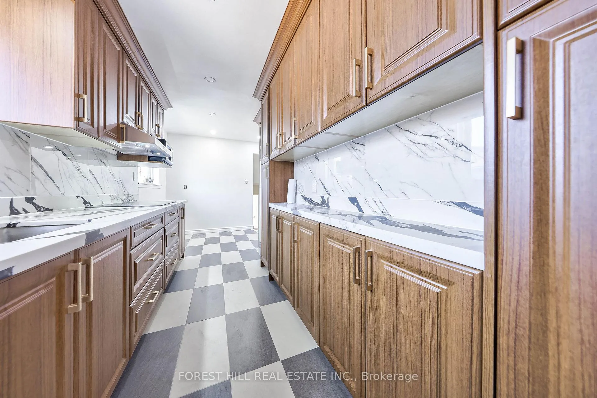 Photo 13 of 63 Hopperton Drive, North York, St. Andrew-Windfields — HOMEH