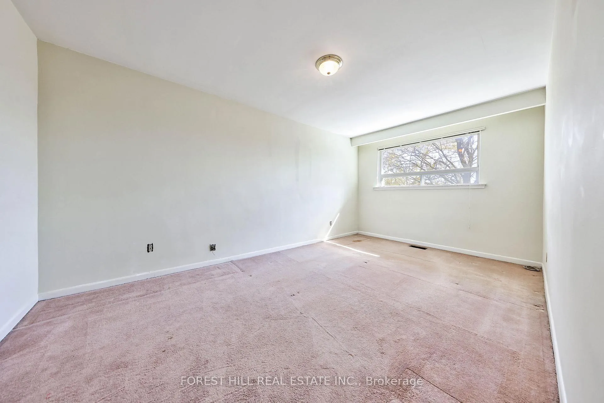 Photo 14 of 63 Hopperton Drive, North York, St. Andrew-Windfields — HOMEH