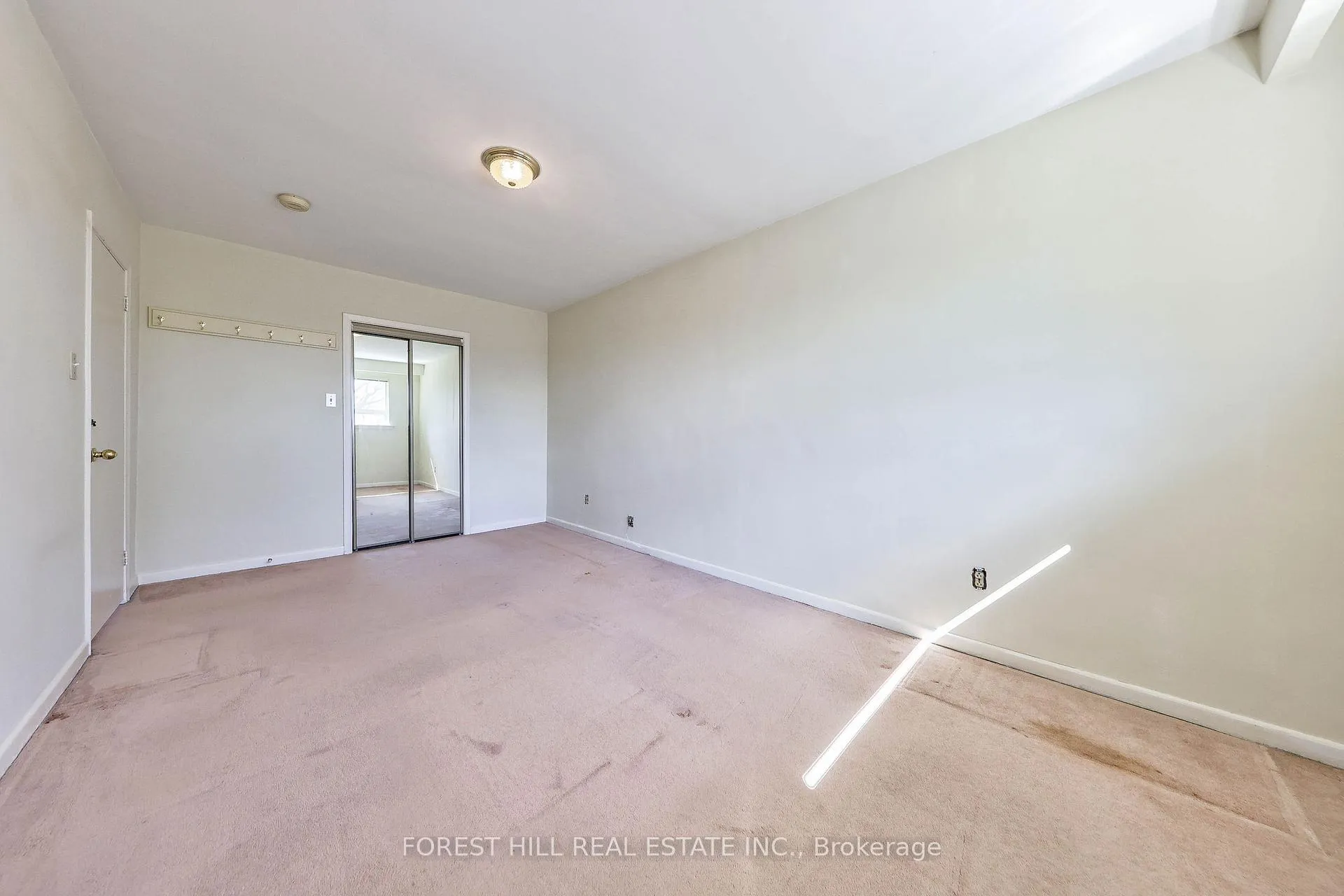 Photo 15 of 63 Hopperton Drive, North York, St. Andrew-Windfields — HOMEH